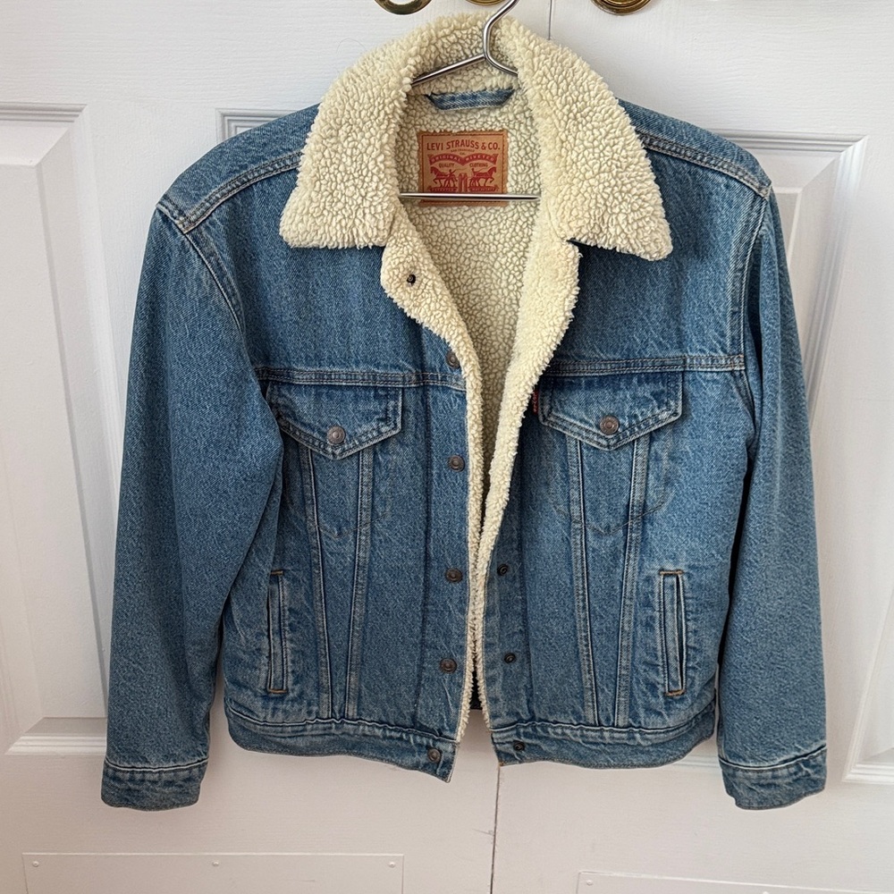 Levi's Light Blue Denim Jacket with Cream Lining
